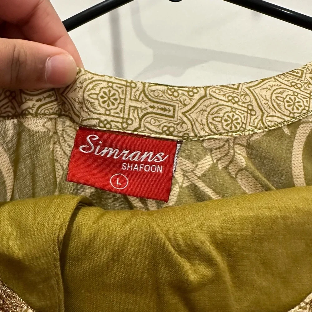 Lime green three piece salwar kameez - Picture 5 of 7